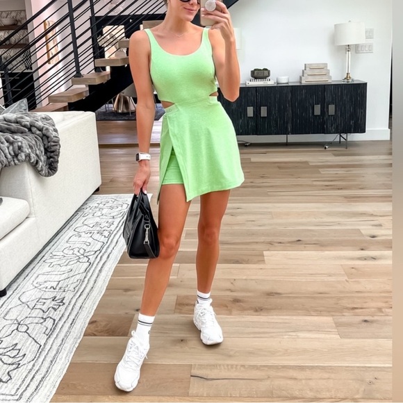 NEW Outdoor Voices Court Dress Medium - Picture 1 of 15